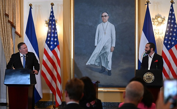 Pompeo à la fin d&rsquo;une tournée en Amérique latine : «Nous voulons que les gens restent chez eux»