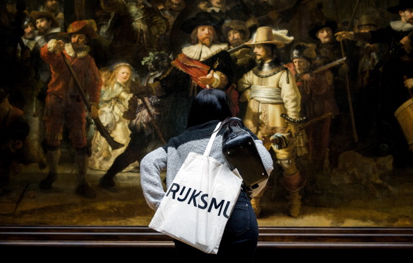 La « Ronde de nuit » de Rembrandt restaurée en public, une première
