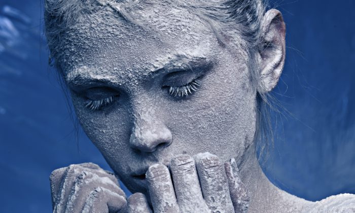 Après 6 heures à -30 °C, une jeune fille littéralement « gelée », a décongelé et est retournée à la maison