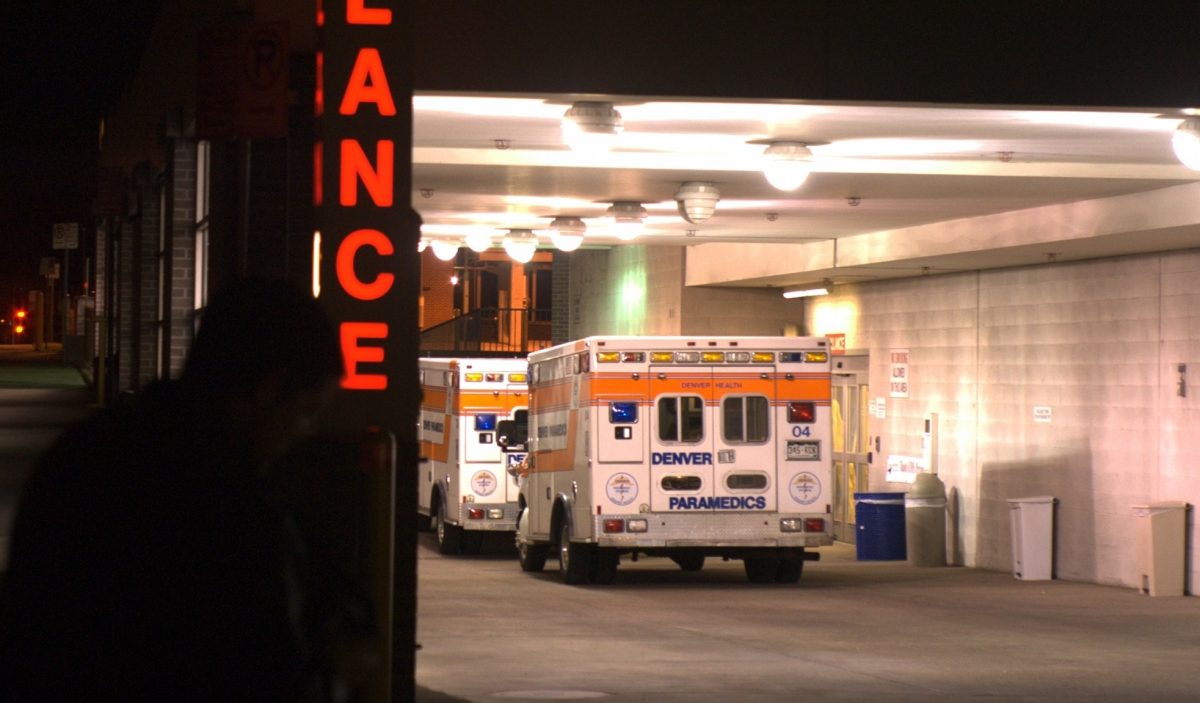 Une mère met en garde les parents après que son fils s’est coincé la langue dans une bouteille d’eau