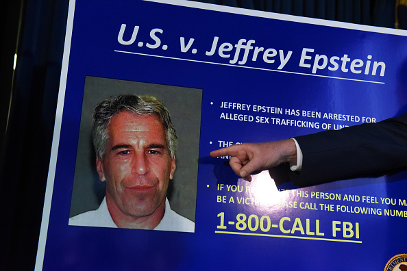 Epstein a été «aidé à se suicider», d&rsquo;après un consultant des prisons fédérales