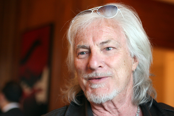 Hugues Aufray a fêté ses 90 ans: « Je commence une seconde vie et j&rsquo;ai l&rsquo;avenir devant moi »