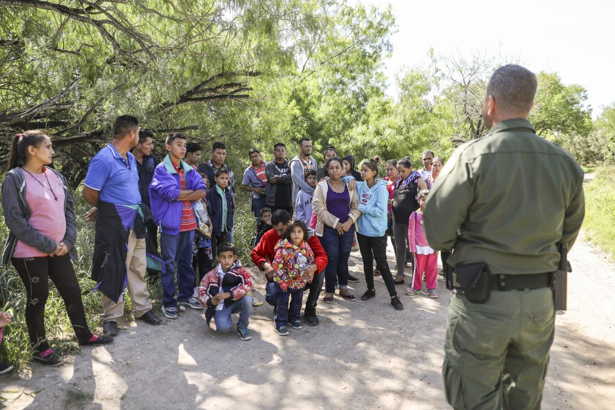 Les agents aux frontières américaines obligés de libérer les migrants illégaux avant de pouvoir voir leur casier judiciaire… mais certains étaient pédophiles