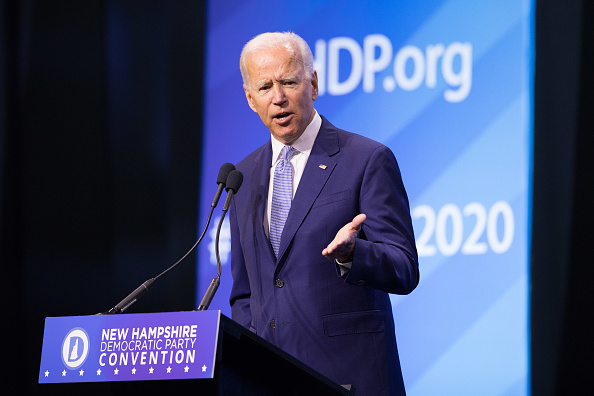Biden toujours en tête chez les démocrates malgré les questions sur son âge