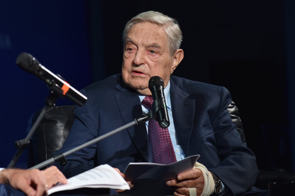 Derrière la plainte contre Donald Trump sur l&rsquo; « affaire ukrainienne », l&rsquo;appui d&rsquo;une organisation soutenue par George Soros