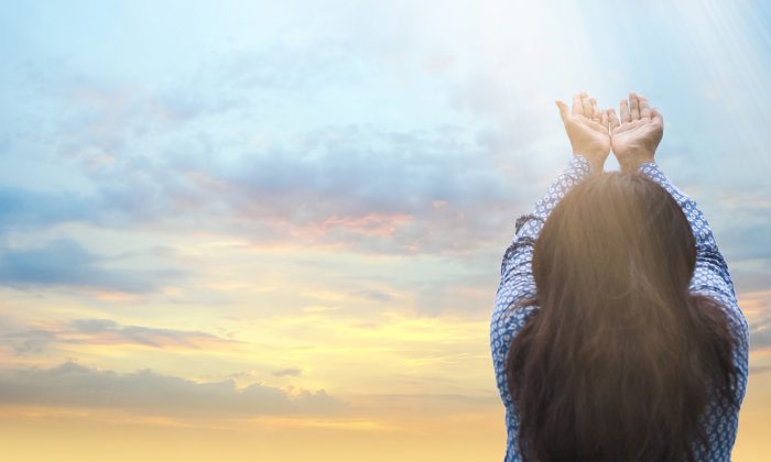 Une mère qui a prédit avec précision sa mort raconte une expérience surréaliste hors de son corps