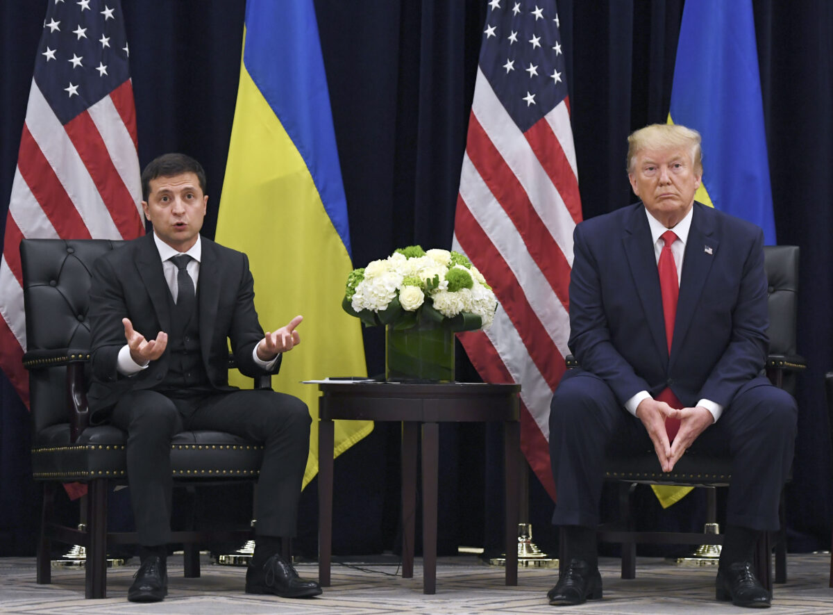 Les médias américains omettent de parler de parties cruciales de la transcription entre Trump et Zelensky