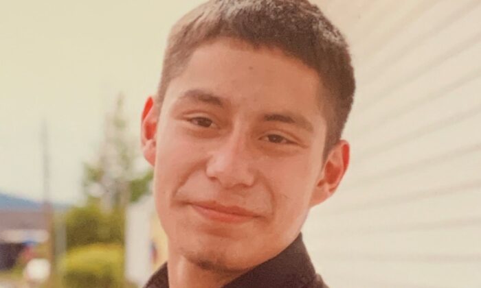 Deux membres d&rsquo;un gang sont accusés du meurtre d&rsquo;un jeune de 16 ans dont le corps a été retrouvé dans une rivière