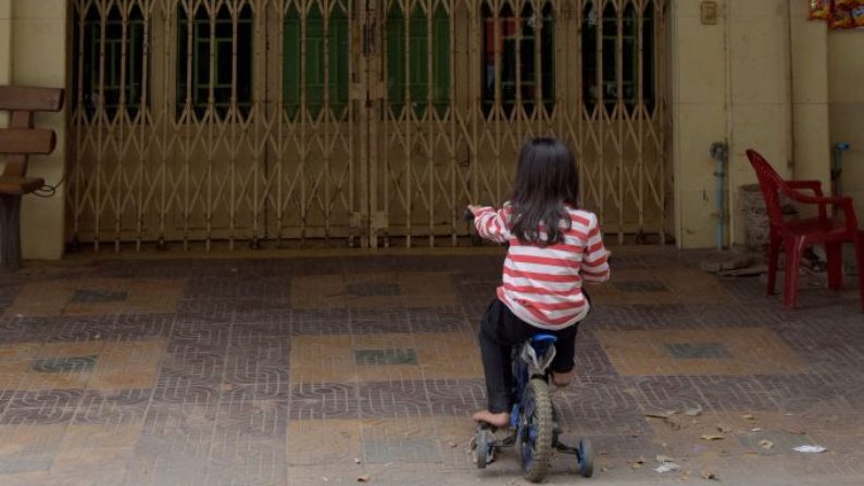 Une fillette de 10 ans souffre d&rsquo;une maladie rare qui la fait paraître très vieille : « Mes frères et sœurs m&rsquo;appellent grand-mère »