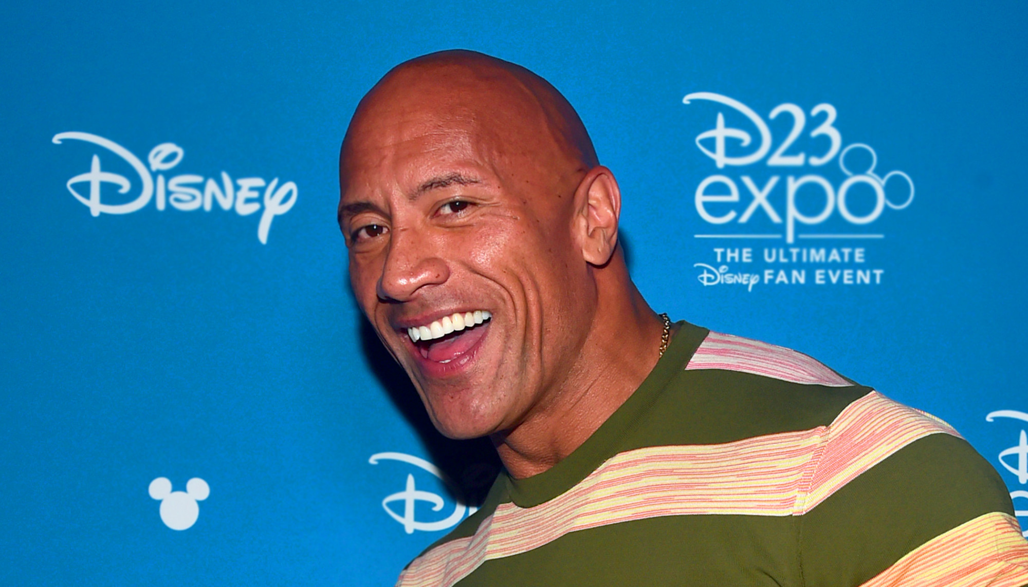 Dans une vidéo, Dwayne «The Rock» Johnson chante à un enfant de 3 ans luttant contre le cancer et fan du film «Vaiana» de Disney