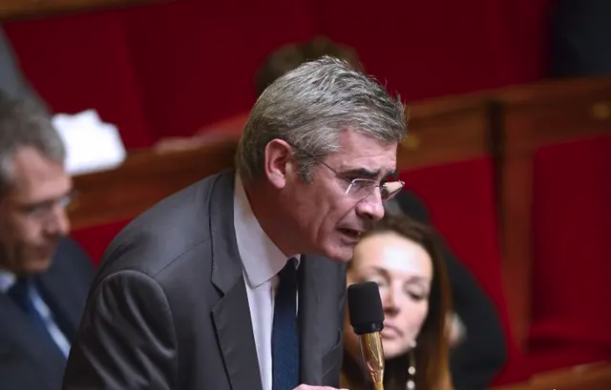« Prétendu réchauffement climatique » : un mathématicien salue le courage du député Jean-Charles Taugourdeau à l’Assemblée