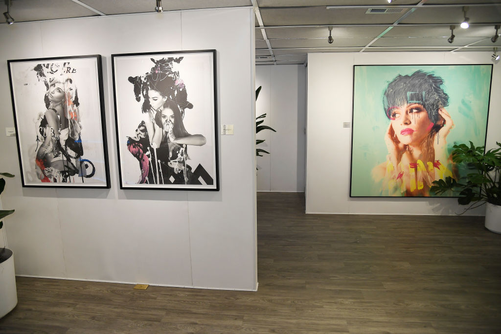 Une banane scotchée au mur vendue 120.000 dollars à la foire d&rsquo;art contemporain de Miami