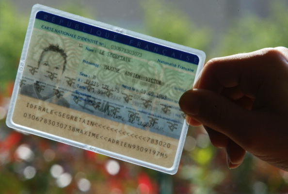 Changement de nom : une nouvelle loi adoptée par le Parlement