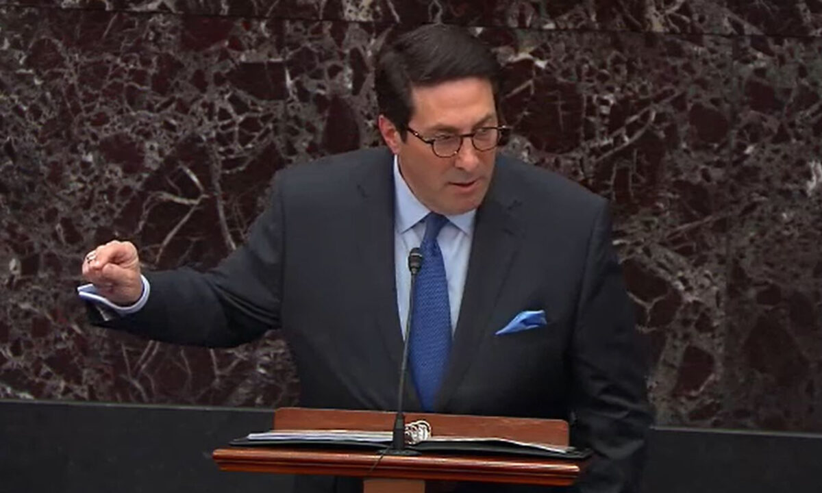 «Danger, danger, danger»: L&rsquo;avocat de Trump avertit les sénateurs pendant le procès de destitution