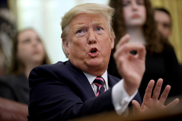 Les avocats de Trump présentent leur défense contre la destitution