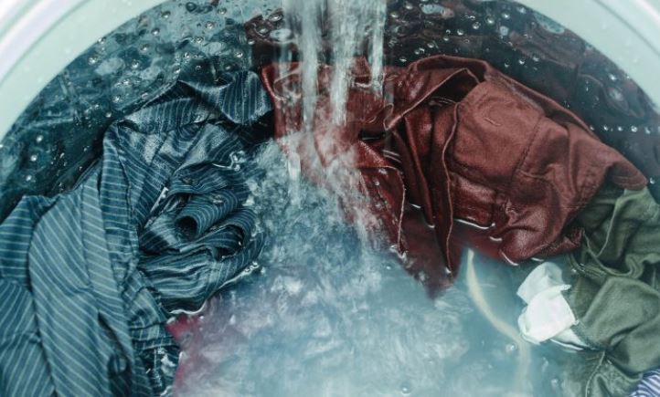 Pourquoi devriez-vous ajouter du vinaigre à votre lessive