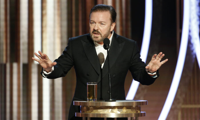 Dans son discours des Golden Globes, le comédien Ricky Gervais critique Hollywood pour ses compromis éthiques et ses conférences politiques