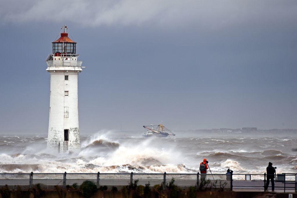 Tempête Ciara: 35 départements placés en vigilance orange pour de « fortes rafales » de vent
