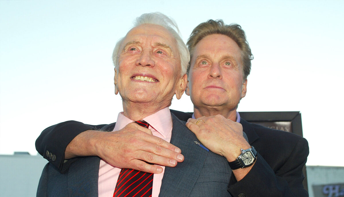 Il était tout simplement « Papa », Michael Douglas se souvient de son père Kirk Douglas, père de famille bien-aimé
