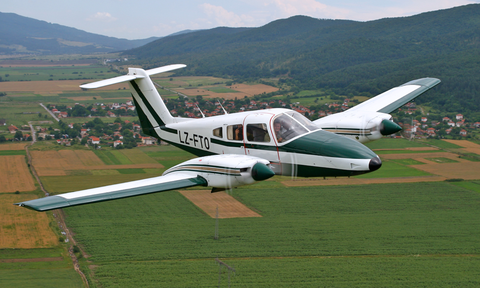 Après le crash mortel d&rsquo;un avion dans les Côtes-d&rsquo;Armor, la responsabilité du pilote est questionnée