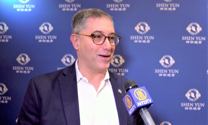 Un entrepreneur voit Shen Yun pour la troisième fois: «Tout réside dans la bonté de l&rsquo;être humain»