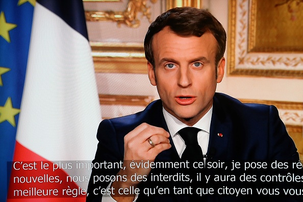 Macron annonce des déplacements fortement réduits dès mardi midi pour 15 jours au moins