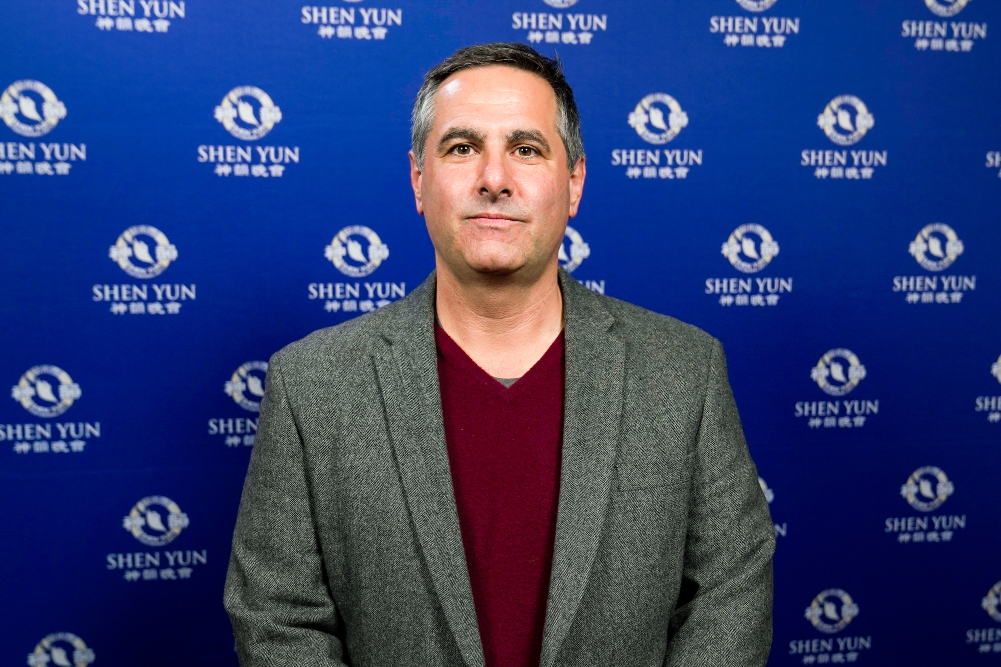 « J&rsquo;encourage tout le monde à venir », a dit un professeur associé de l&rsquo;université de Sydney au sujet de Shen Yun