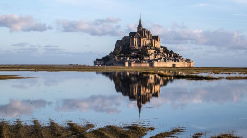 [Vidéo] En plein confinement, un photographe montre le Mont-Saint-Michel, qui n&rsquo;a jamais été aussi calme