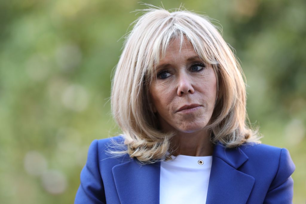 L’uniforme scolaire pour tous en France ?