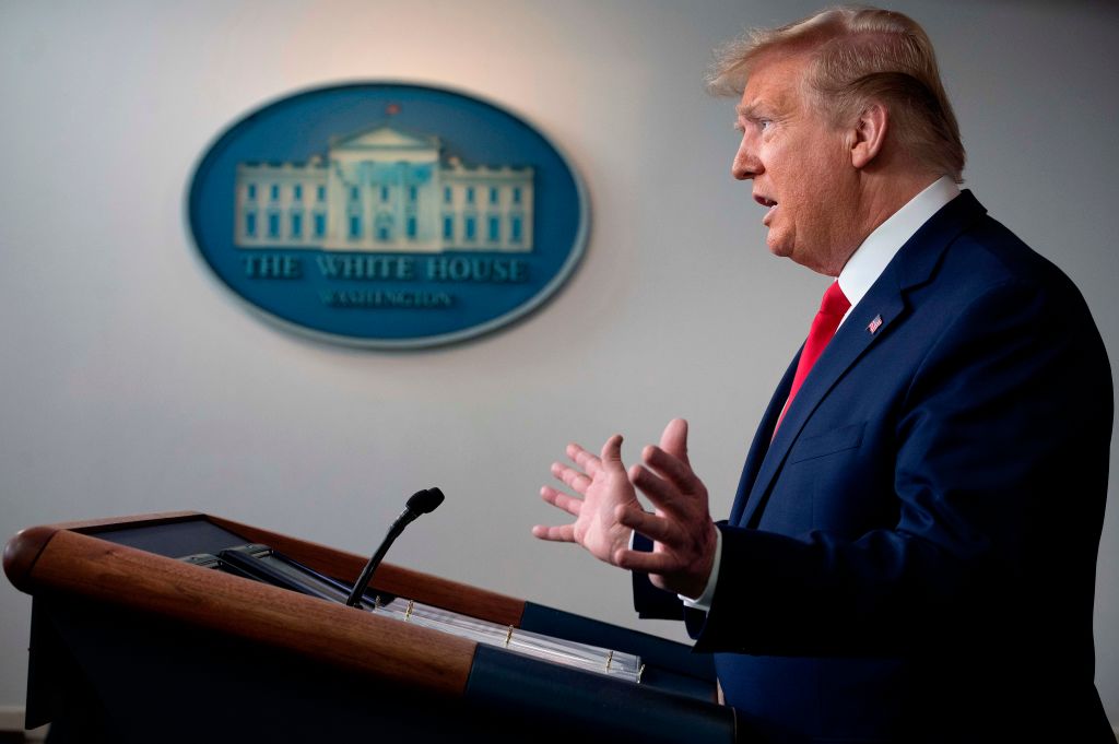 Virus du PCC: Trump appelle à la rébellion contre le confinement –  les manifestations anti-confinement se multiplient