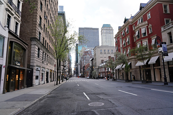 Avant la fin du confinement, le gouverneur de New York veut des tests par millions