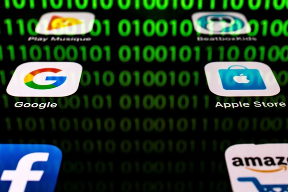 Coronavirus: Apple et Google s&rsquo;allient pour le suivi des données