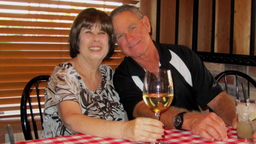 Mariés depuis 51 ans, ils sont morts du virus du PCC à six minutes d&rsquo;intervalle