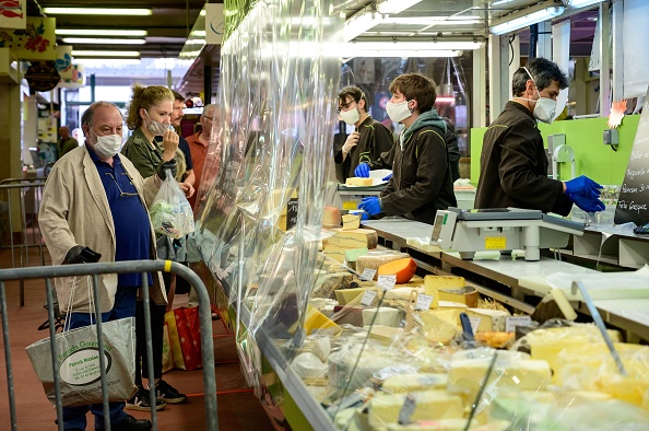 Crise du fromage: certaines vaches rient, d&rsquo;autres se battent pour « sauver la gastronomie »