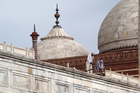 Le Taj Mahal endommagé par de violents orages meurtriers