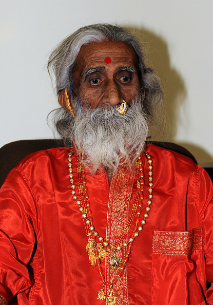 Inde: mort d&rsquo;un yogi affirmant n&rsquo;avoir pas mangé ou bu pendant 80 ans