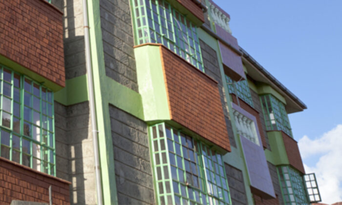 Un propriétaire renonce à ses loyers, fait don de nourriture et installe un «dispensaire» pour ses locataires au sein de la pandémie