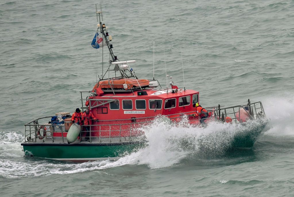 Morbihan : leur voilier chavire, ils passent huit heures dans l&rsquo;eau avant d&rsquo;être secourus