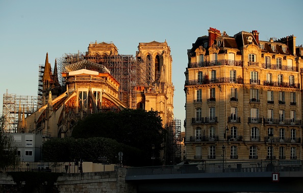 France: l&rsquo;échafaudage de Notre-Dame de Paris commence à être démonté