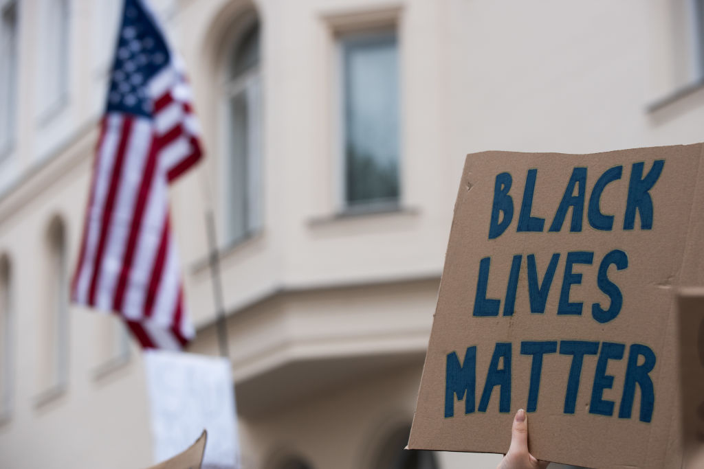 Dans une vidéo virale, une jeune Américaine dénonce l&rsquo;hypocrisie du mouvement antiraciste