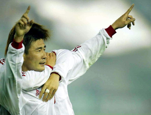 Chine: une ex-star du foot appelle à renverser le Parti