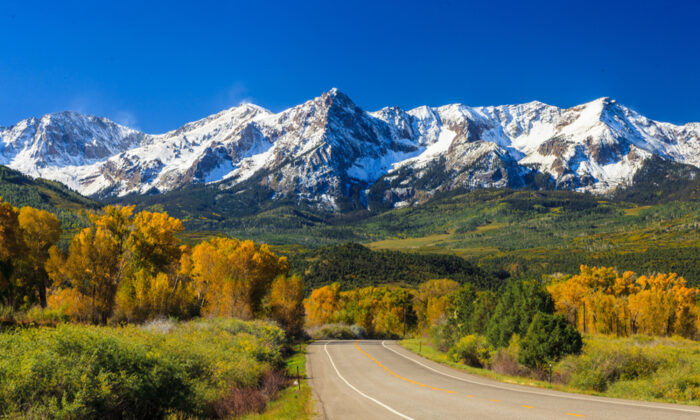 Un coffre au trésor, caché dans les montagnes Rocheuses par un multimillionnaire excentrique en 2010, a maintenant été découvert