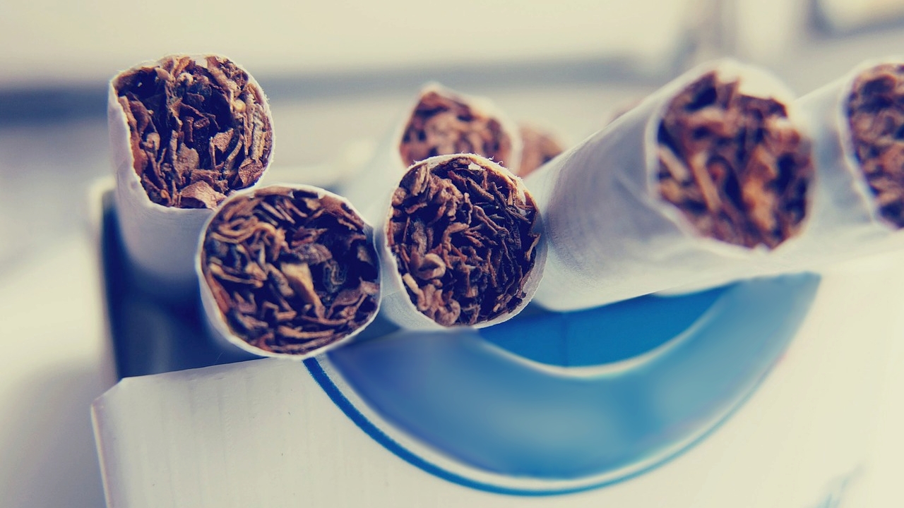 Vente de tabac aux mineurs : une association attaque l&rsquo;État en justice