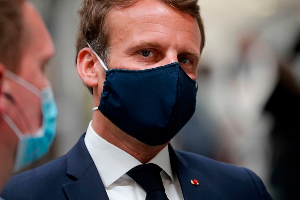 Emmanuel Macron annonce une « indemnité spécifique » pour les policiers travaillant la nuit