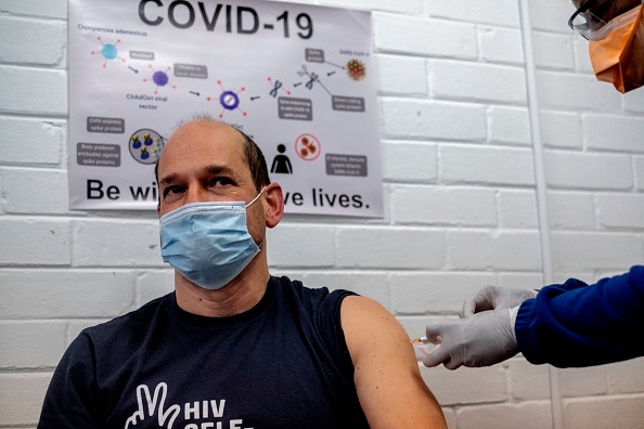 Coronavirus: progrès vers un vaccin aux Etats-Unis, reconfinements dans plusieurs pays