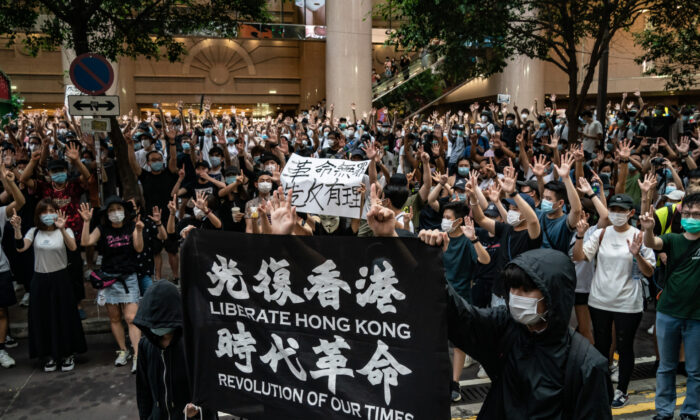 Ce qui s&rsquo;est passé pendant la première semaine de l&rsquo;entrée en vigueur de la loi de sécurité de Pékin à Hong Kong