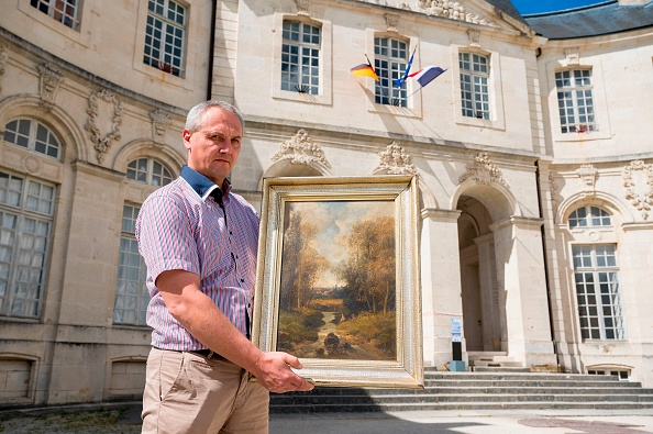 France: un tableau dérobé sous l&rsquo;Occupation par un soldat allemand exposé pour trouver ses propriétaires