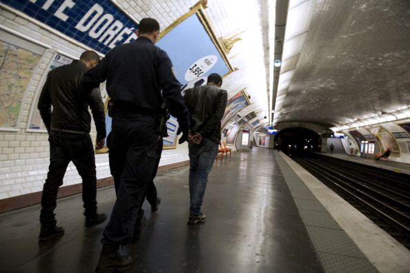 Délinquance : multiplication des patrouilles policières et de la vidéosurveillance dans les transports en commun