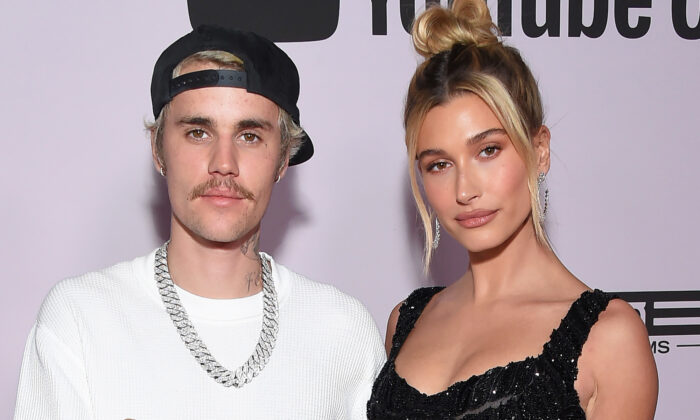 Justin Bieber se fait baptiser avec sa femme Hailey : « L&rsquo;un des moments les plus spéciaux de ma vie »