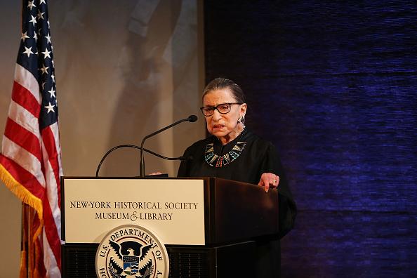 La doyenne de la Cour suprême américaine Ruth Bader Ginsburg est morte à 87 ans